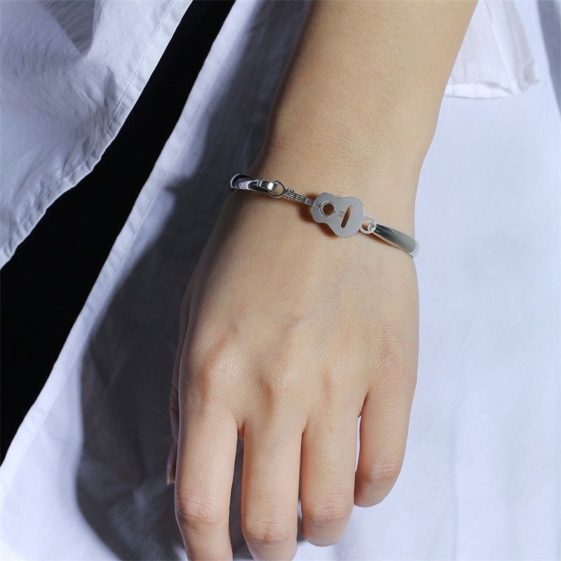 Simple style stainless steel guitar bracelet